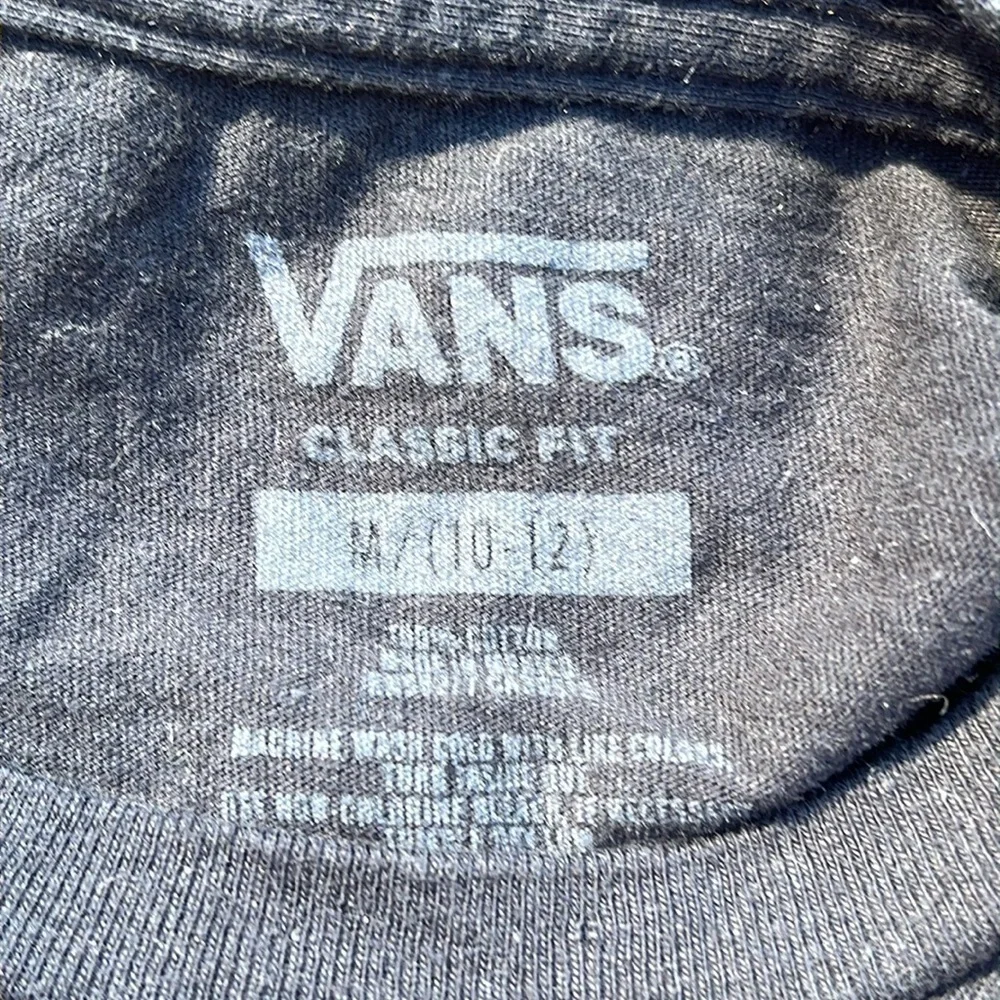 Vans classic fit short sleeve T shirt black/red/white, medium, skulls